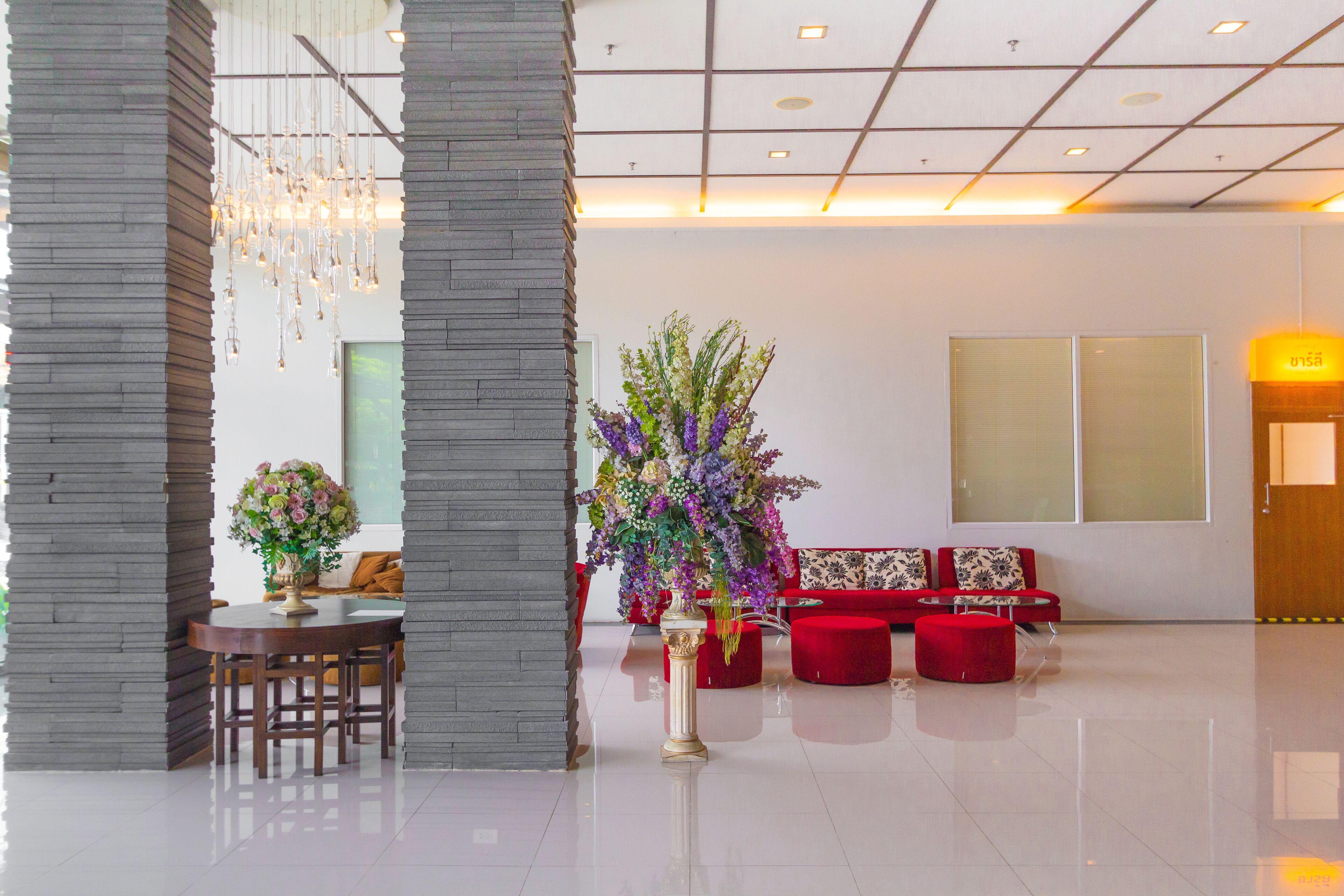 Mayflower Grande Chiang Mai — Foto’s 1
